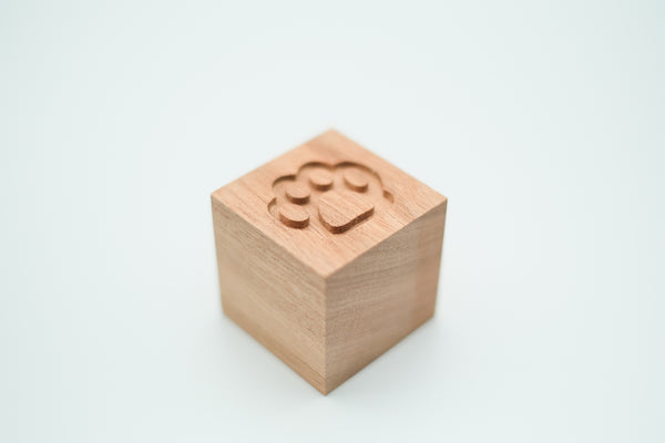 Paw print timber diffuser