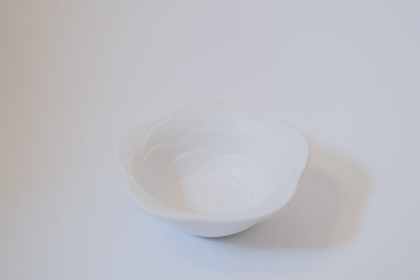 Roses bean bowl in white