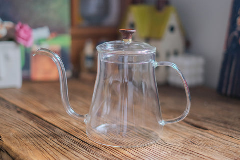 Hand brewing pot in clear